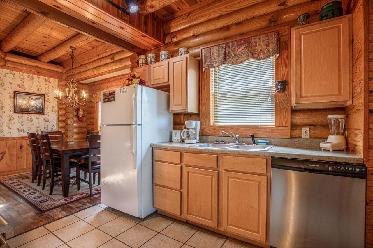 Great Wolf Cabin In Pigeon Forge! Villa Exterior photo