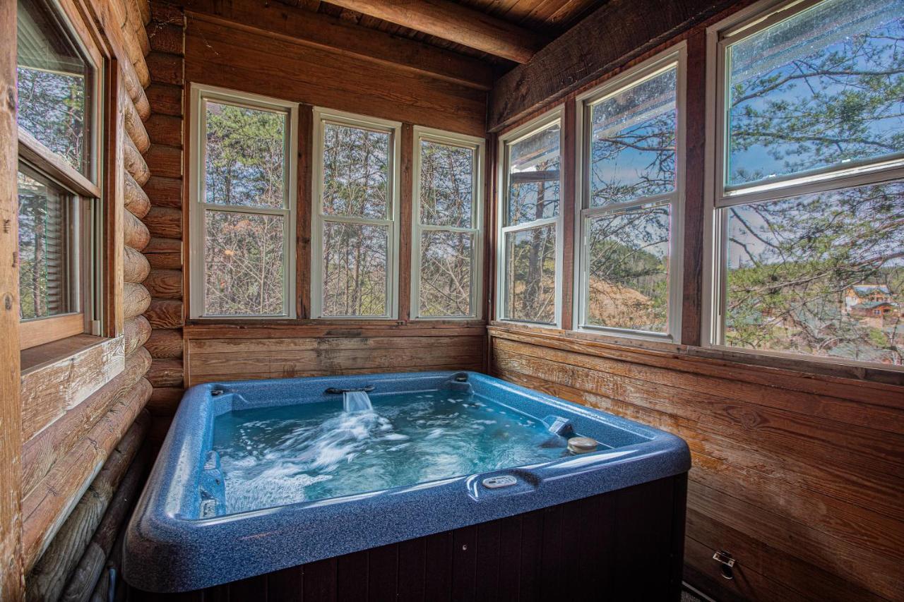 Great Wolf Cabin In Pigeon Forge! Villa Exterior photo